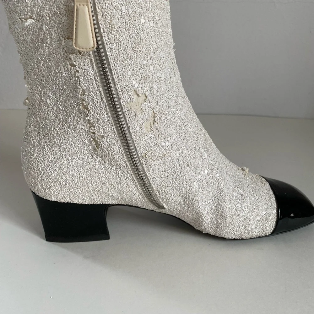 SOLD☄️ON TRADESY DEFECTIVE CHANEL RUNWAY ‘ASTRONAUT’ COLLECTION BOOT - Picture 11 of 15